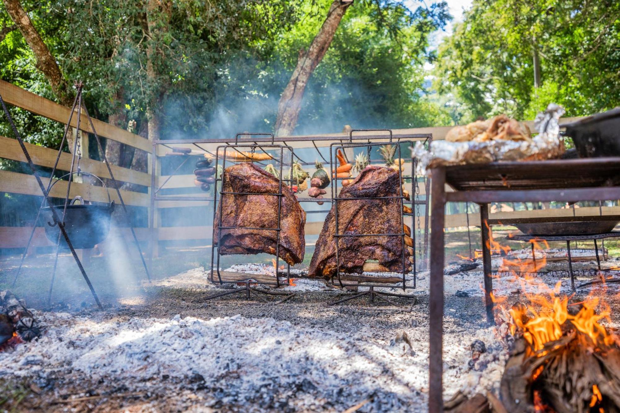 Vira Charme Resort Fernandes Pinheiro Dış mekan fotoğraf